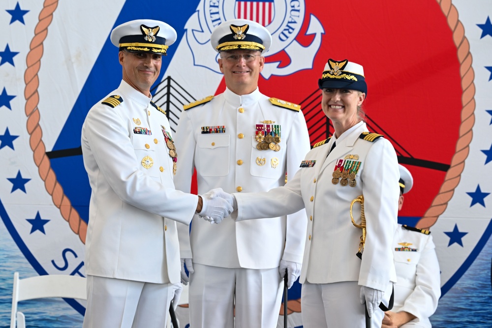 Coast Guard Sector St. Petersburg holds change of command ceremony at Port Tampa Bay