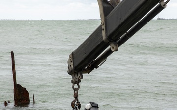 U.S. Navy Divers, Latvian Divers Remove Pylons During BALTOPS 25