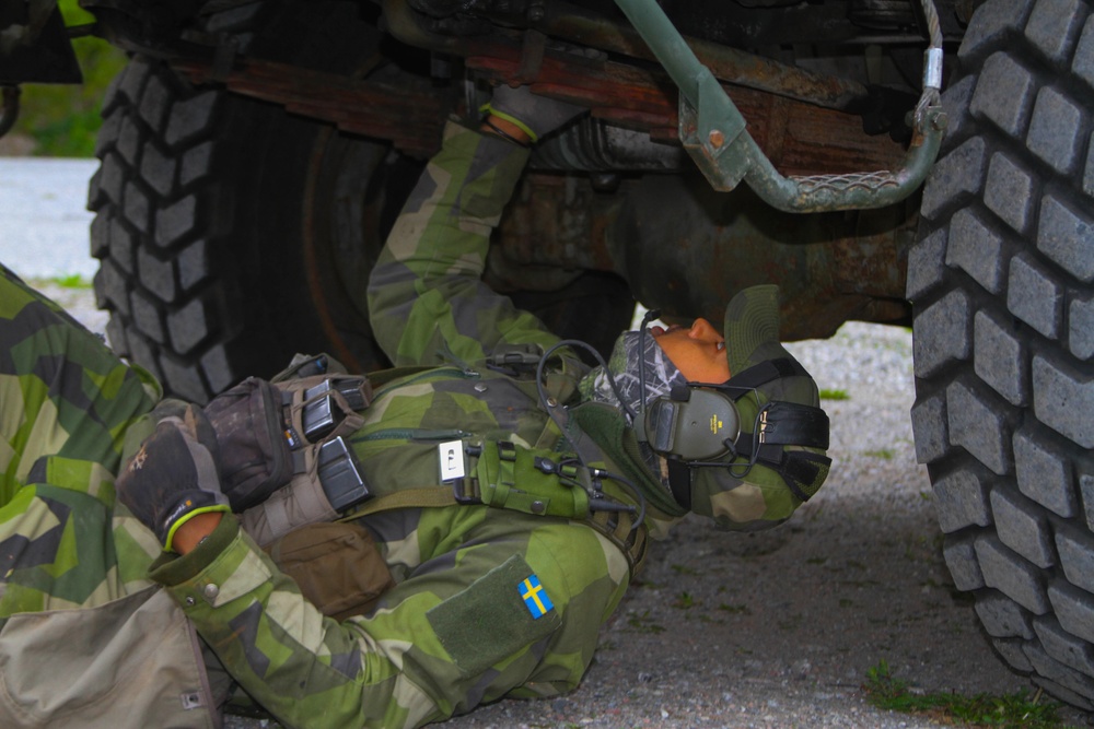 Green Berets and Swedish Home Guard Strengthen Interoperability During Exercise TYR in Stockholm