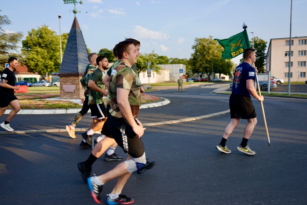 USAG Wiesbaden honors Army’s 250th anniversary with post run