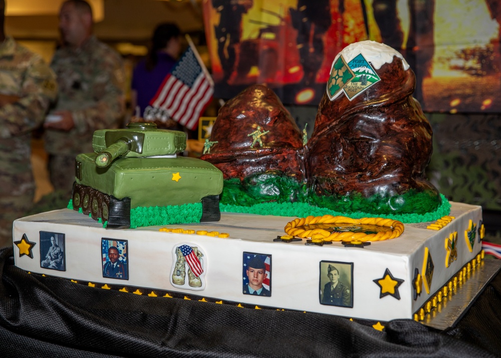 Army 250th Birthday Cake Cutting