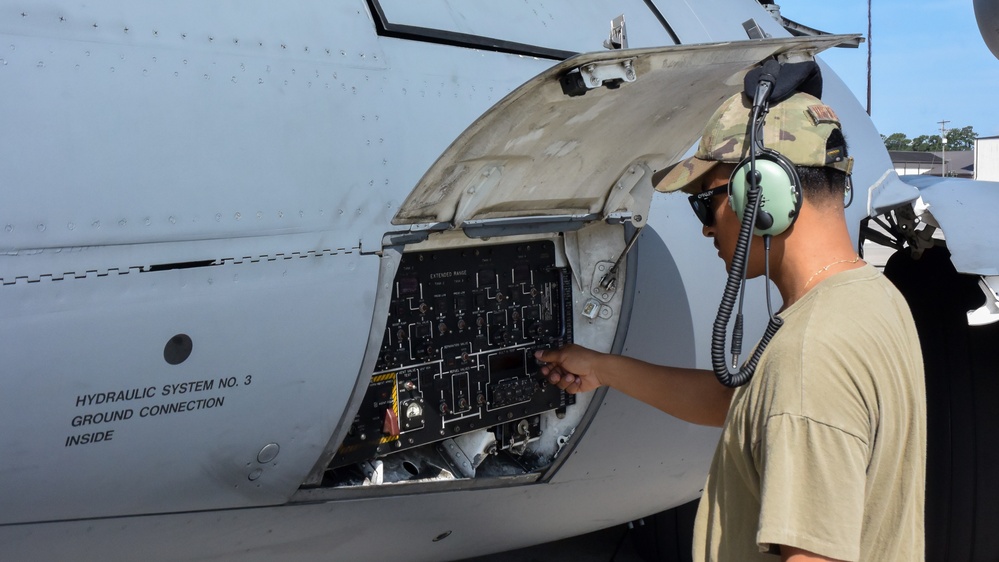Travis Airmen deliver humanitarian aid to Central America