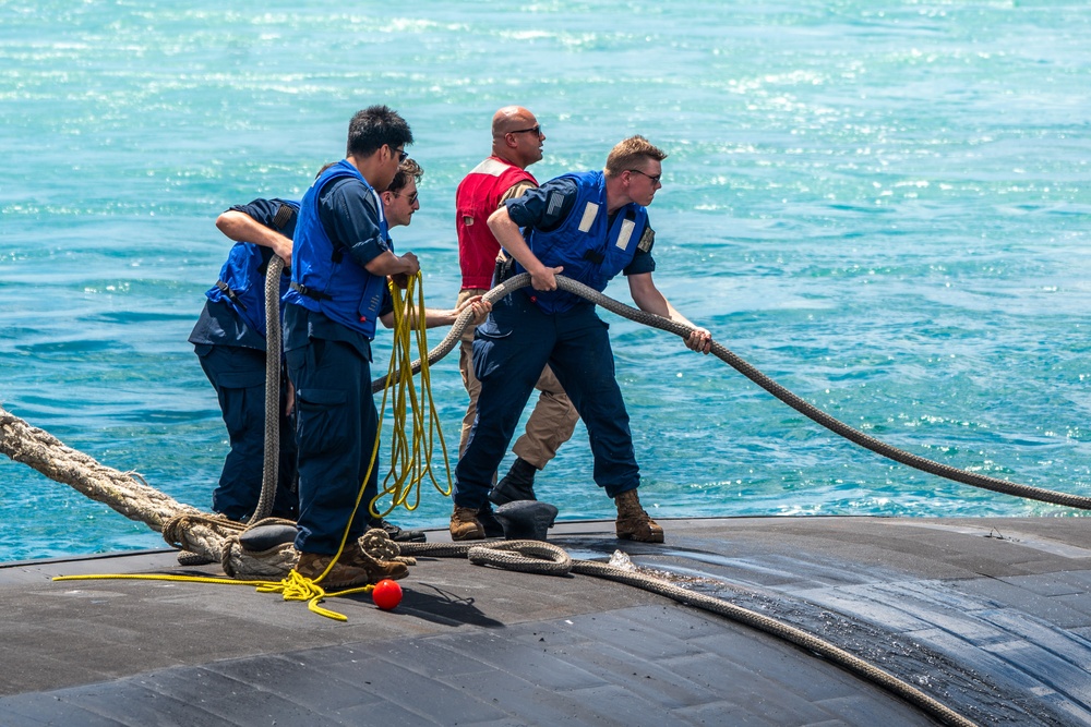 USS Annapolis (SSN 760) returns to Naval Base Guam