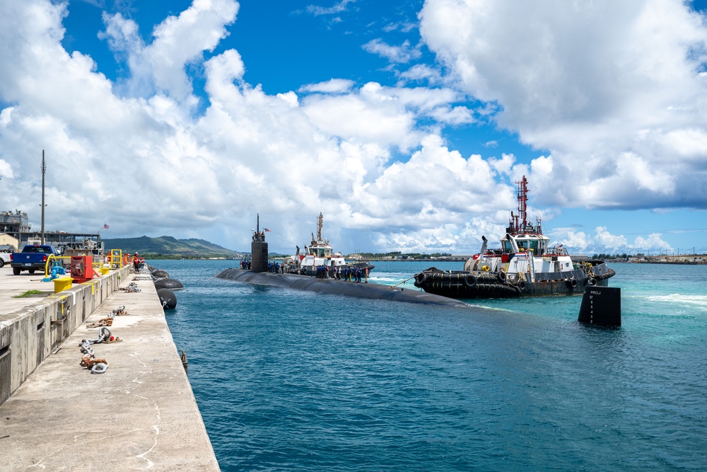 USS Annapolis (SSN 760) returns to Naval Base Guam