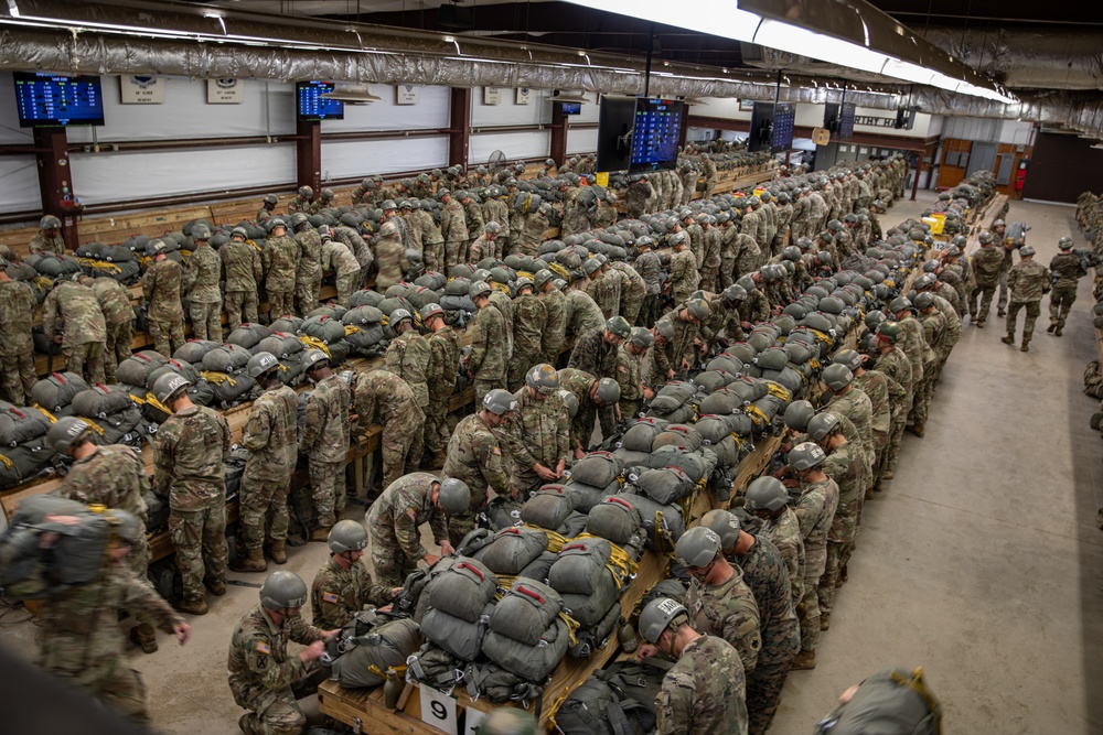 1-507TH PIR BASIC AIRBORNE COURSE