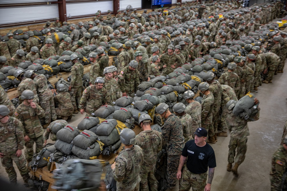 1-507TH PIR BASIC AIRBORNE COURSE