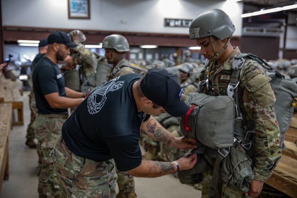 1-507TH PIR BASIC AIRBORNE COURSE