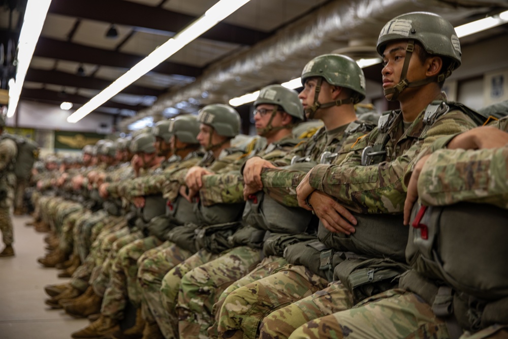 1-507TH PIR BASIC AIRBORNE COURSE