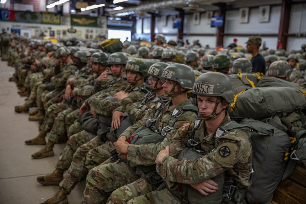 1-507TH PIR BASIC AIRBORNE COURSE