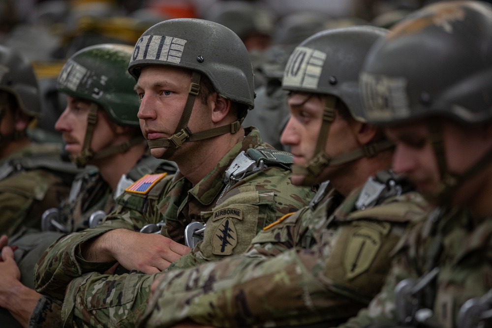 1-507TH PIR BASIC AIRBORNE COURSE