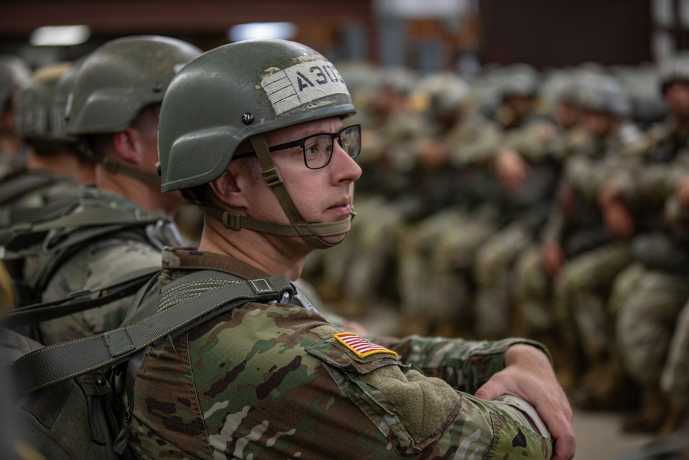 1-507TH PIR BASIC AIRBORNE COURSE