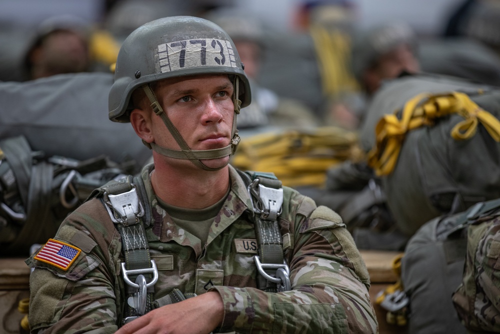 1-507TH PIR BASIC AIRBORNE COURSE