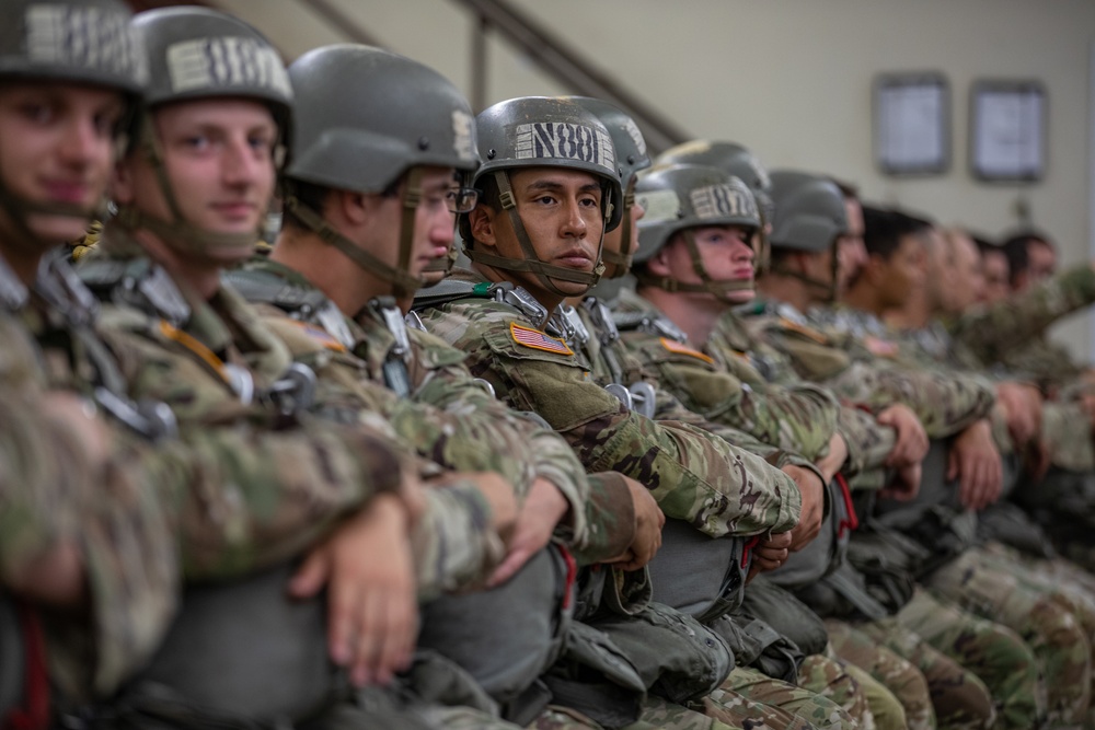1-507TH PIR BASIC AIRBORNE COURSE