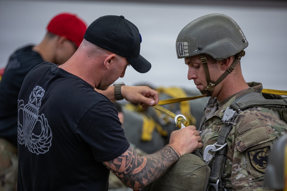 1-507TH PIR BASIC AIRBORNE COURSE