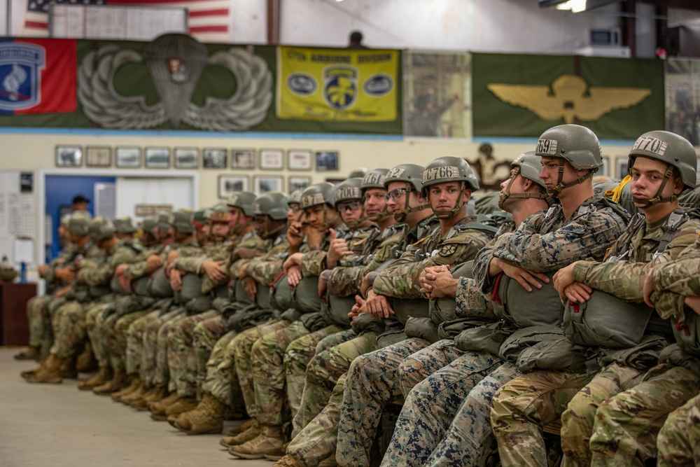 1-507TH PIR BASIC AIRBORNE COURSE