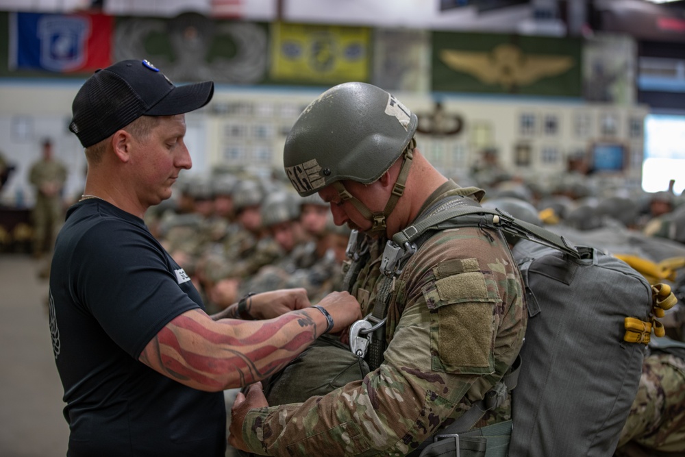 1-507TH PIR BASIC AIRBORNE COURSE