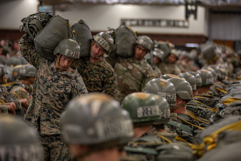 1-507TH PIR BASIC AIRBORNE COURSE