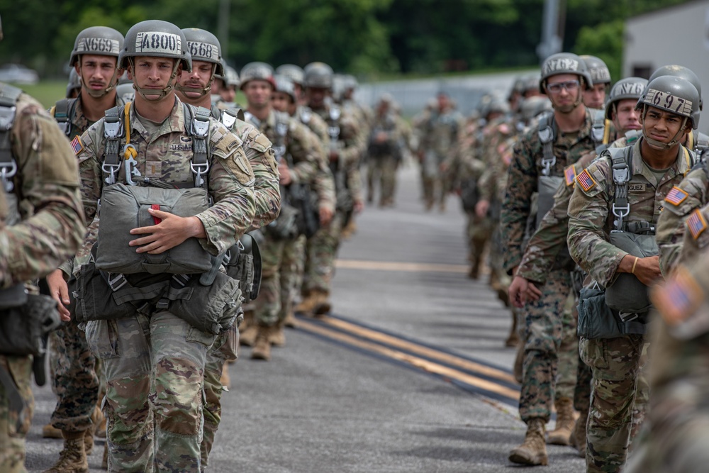 1-507TH PIR BASIC AIRBORNE COURSE