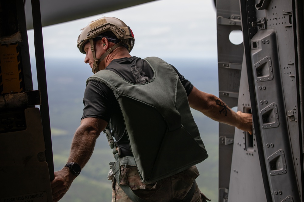 1-507TH PIR BASIC AIRBORNE COURSE