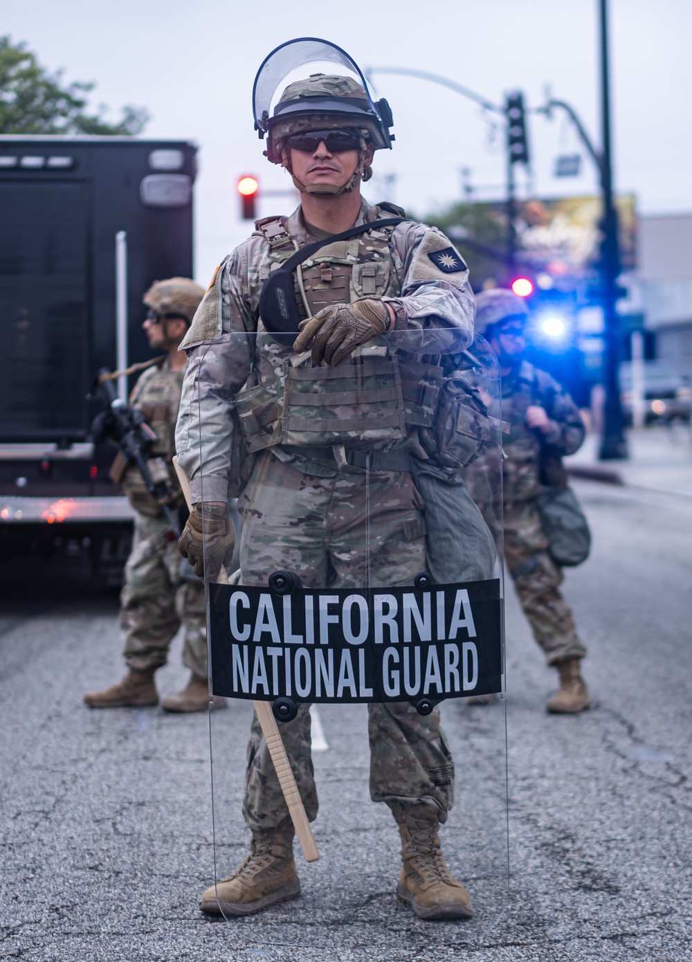 California National Guard Soldiers provide protection for federal law enforcement in federal operation