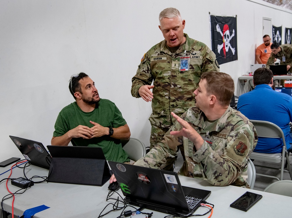 Oregon Guardsmen sharpen skills and strengthen partnerships during Cyber Shield Exercise 2025