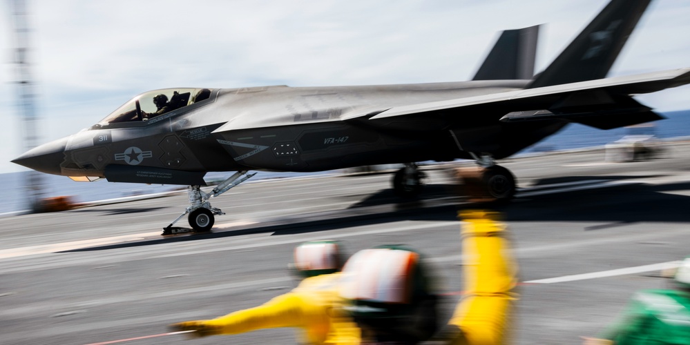 George Washington Conducts Flight Operations