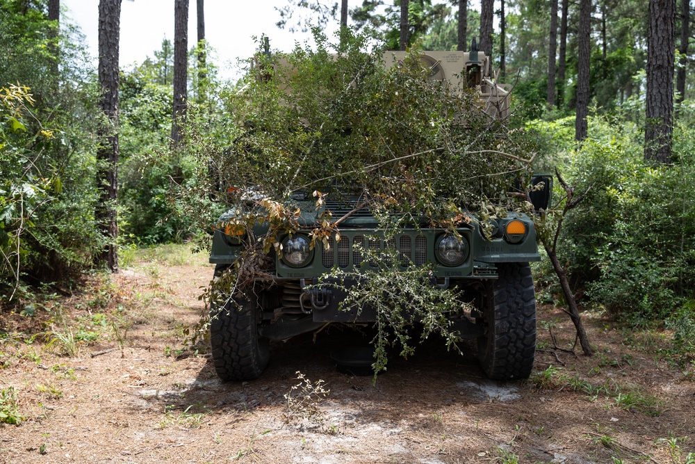 Iowa Guard camouflages Humvee during JRTC rotation