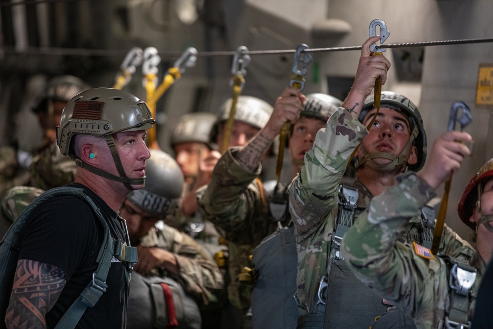 1-507TH PIR BASIC AIRBORNE COURSE