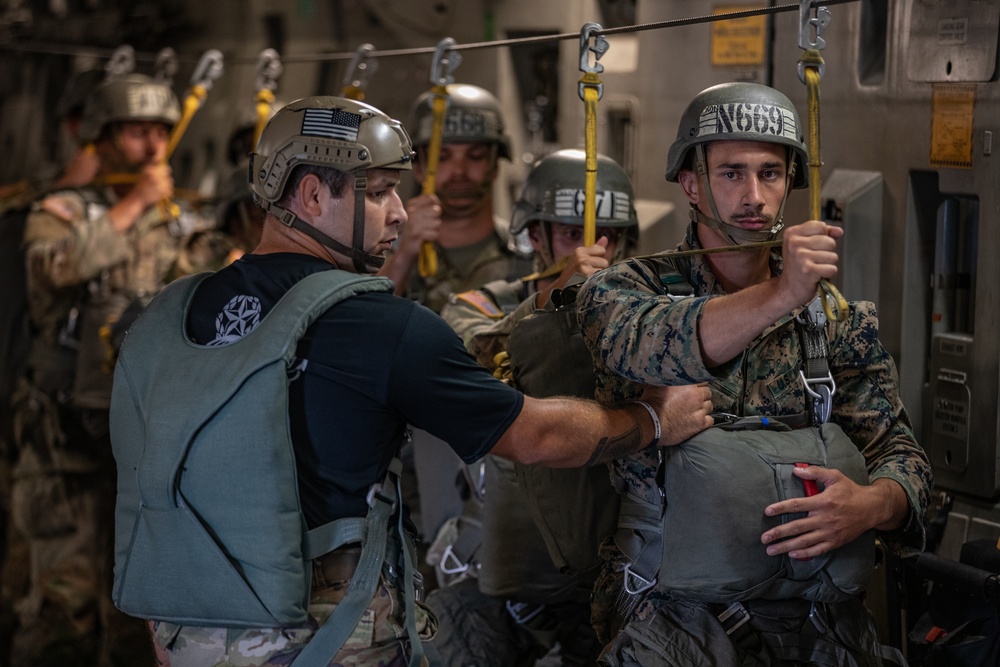 1-507TH PIR BASIC AIRBORNE COURSE
