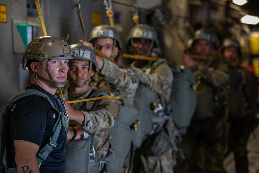 1-507TH PIR BASIC AIRBORNE COURSE