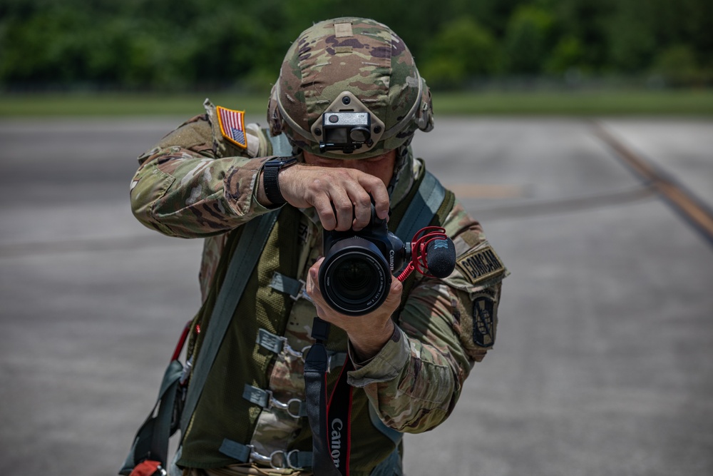 1-507TH PIR BASIC AIRBORNE COURSE