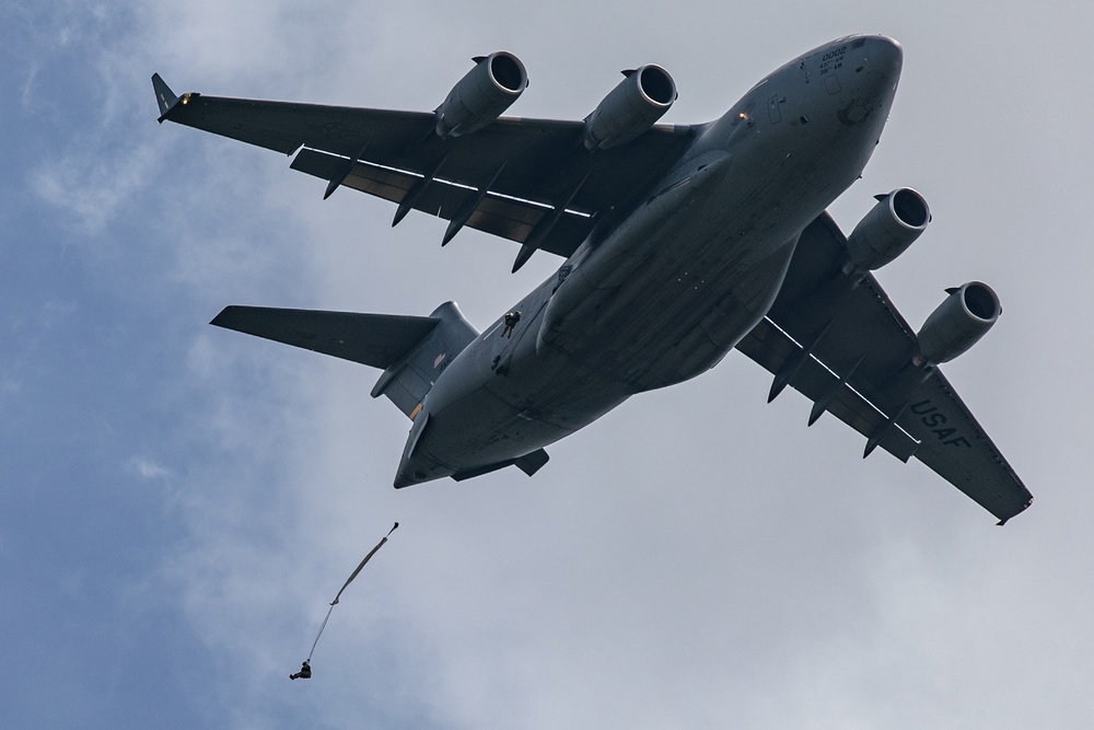 1-507TH PIR BASIC AIRBORNE COURSE