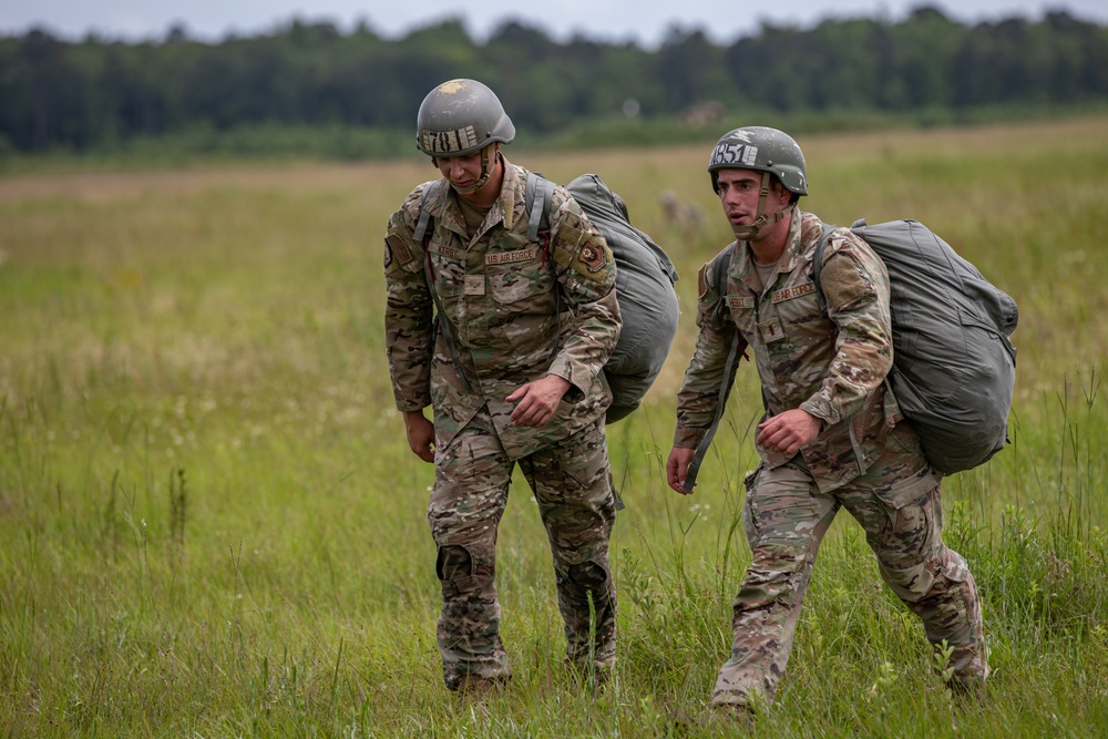 1-507TH PIR BASIC AIRBORNE COURSE