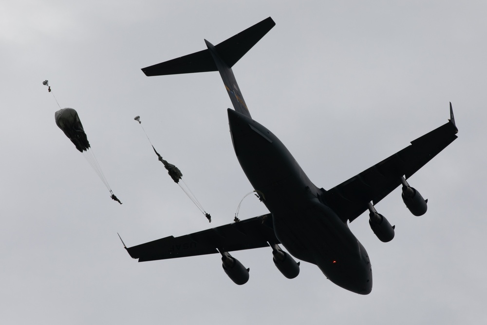 1-507TH PIR BASIC AIRBORNE COURSE