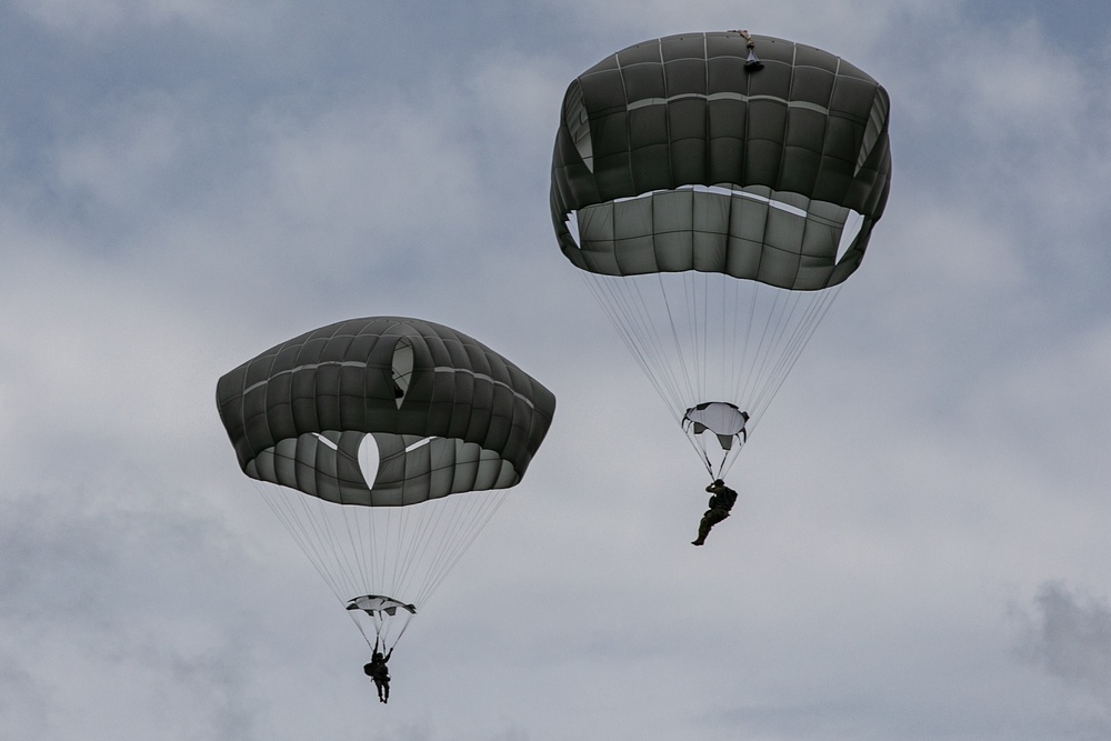 1-507TH PIR BASIC AIRBORNE COURSE