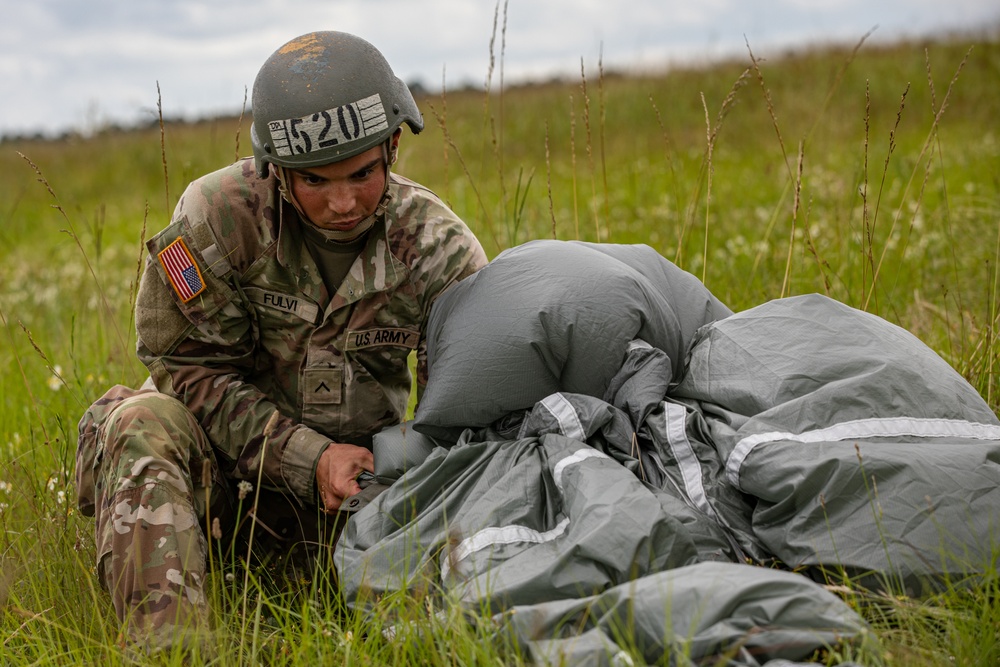 1-507TH PIR BASIC AIRBORNE COURSE
