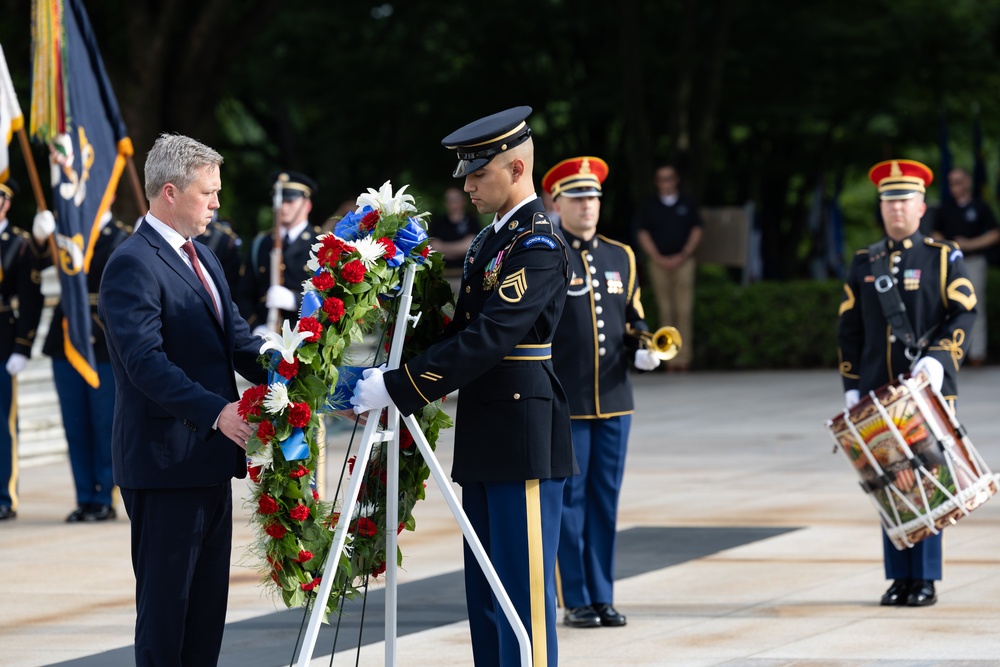 Army Full Honor Wreath Laying Ceremony