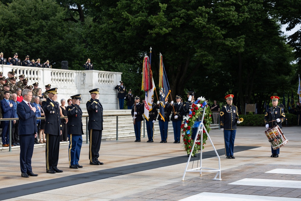 Wreath Laying in honor of Army's 250th Birthday