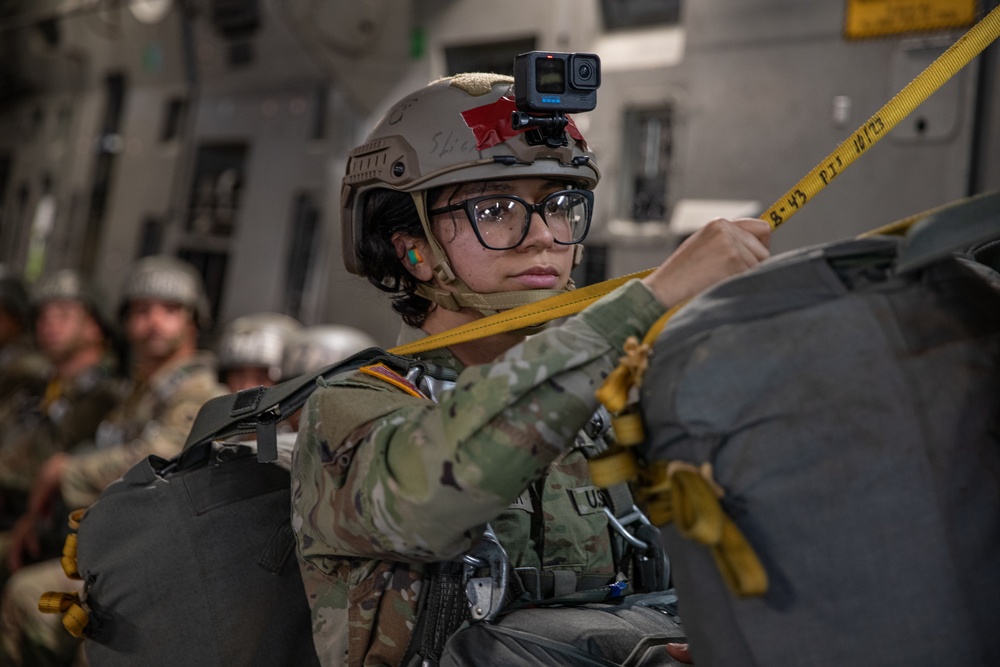 1-507TH PIR BASIC AIRBORNE COURSE