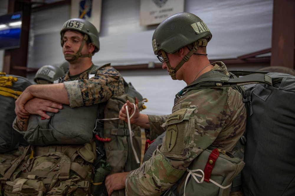 1-507TH PIR BASIC AIRBORNE COURSE