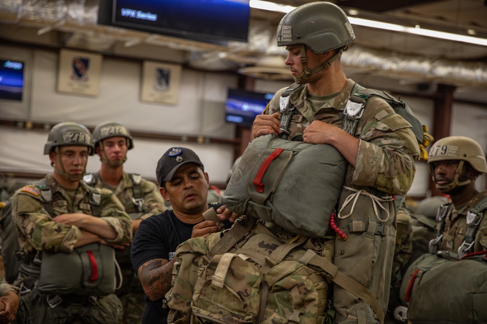 1-507TH PIR BASIC AIRBORNE COURSE
