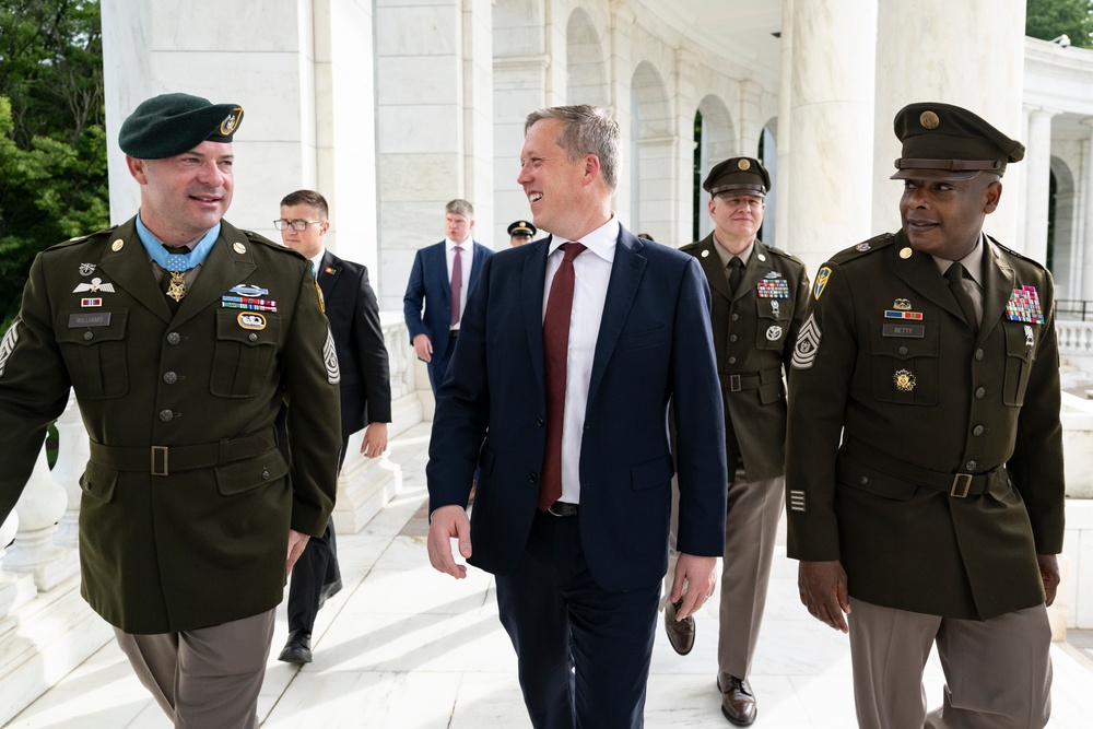 U.S. Army 250th Birthday Wreath-Laying at the Tomb of the Unknown Soldier