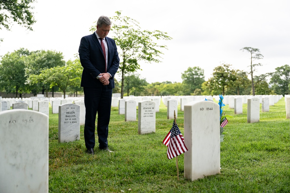 U.S. Army 250th Birthday Wreath-Laying at the Tomb of the Unknown Soldier