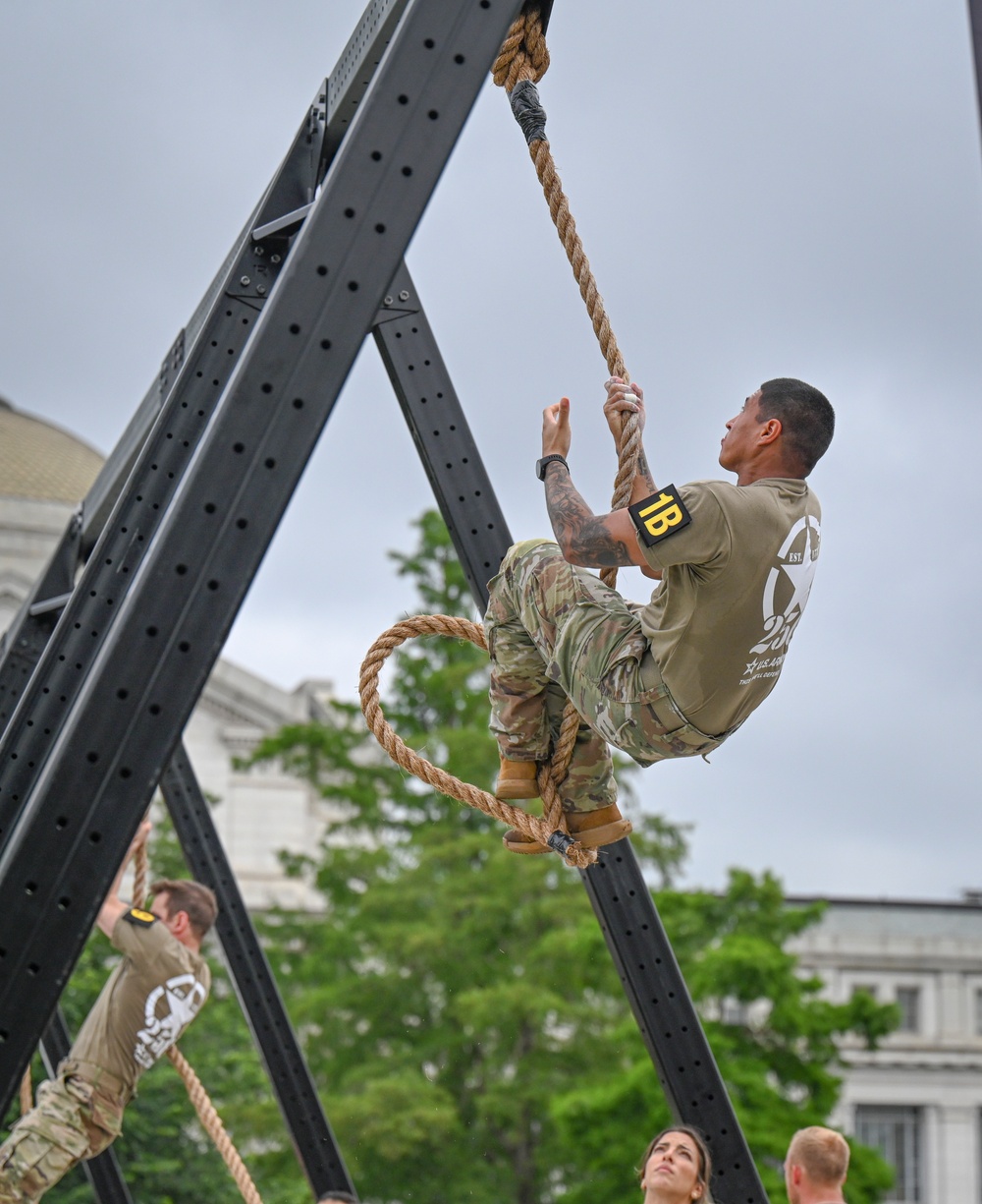 82nd Airborne Best Squad compete in Army Birthday Fitness Competition