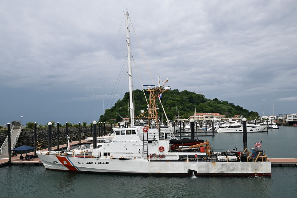 SENAN tours USCG Cutters in Panama
