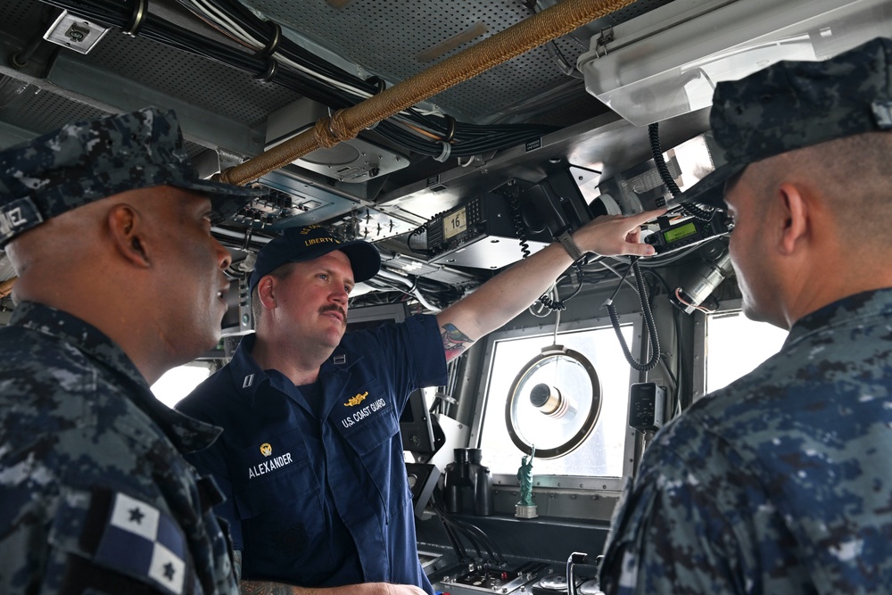 SENAN tours USCG Cutters in Panama