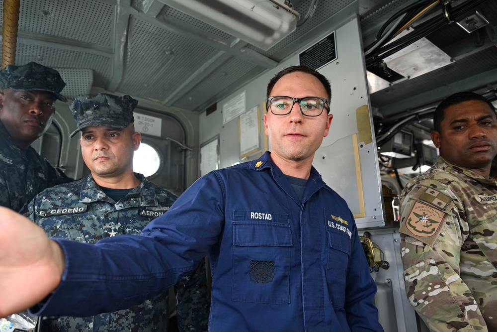 SENAN tours USCG Cutters in Panama