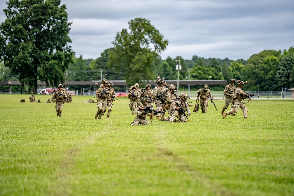 101st Airborne Division Air Assault Demonstration