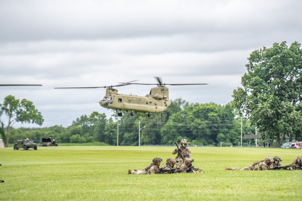 101st Airborne Division Air Assault Demonstration