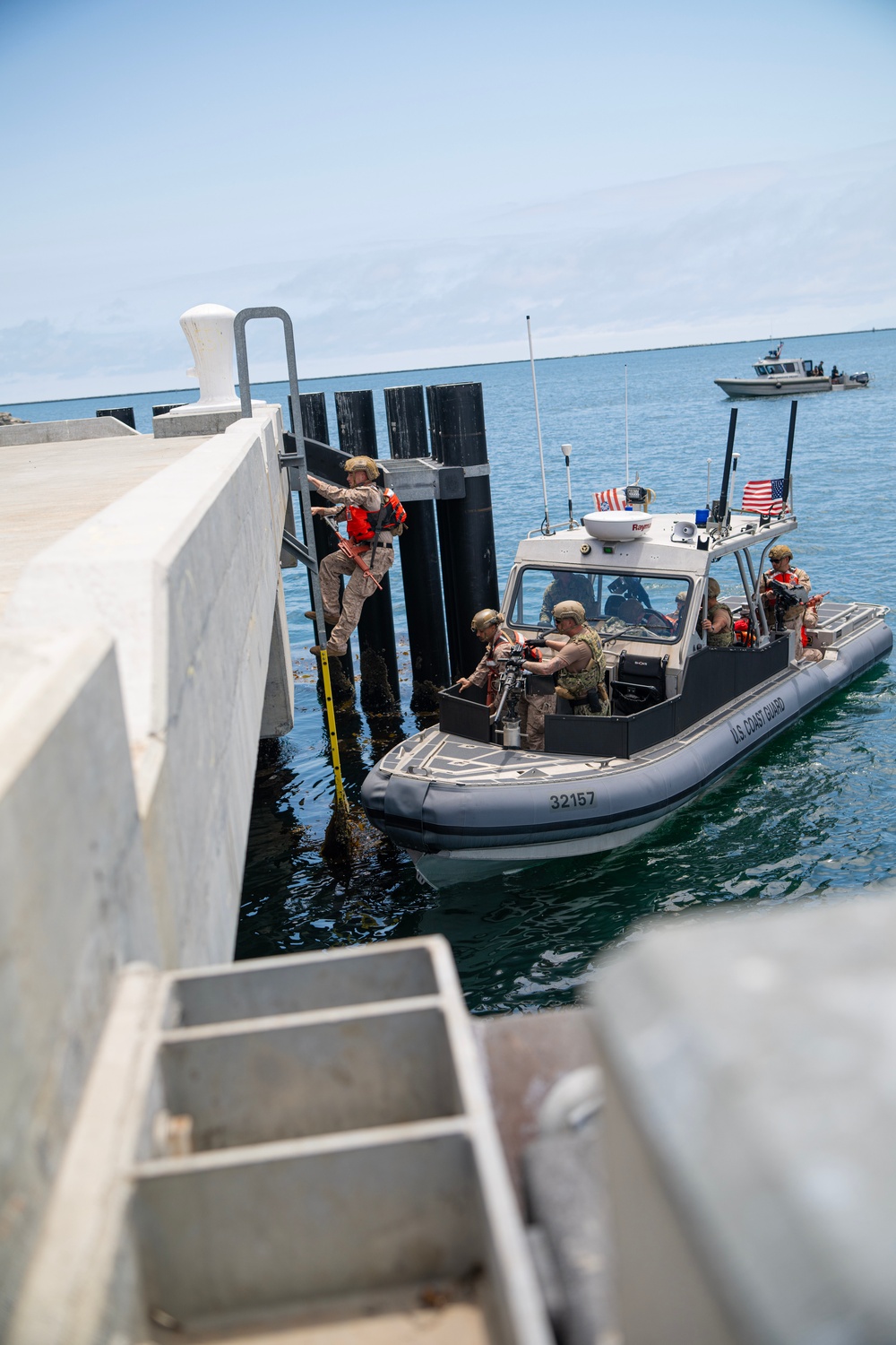 USCG Reserve conducts training with USMC